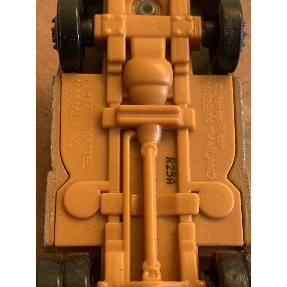 Disney Pixar Cars 3 Mater 1:55 Scale Die Cast Vehicle‎